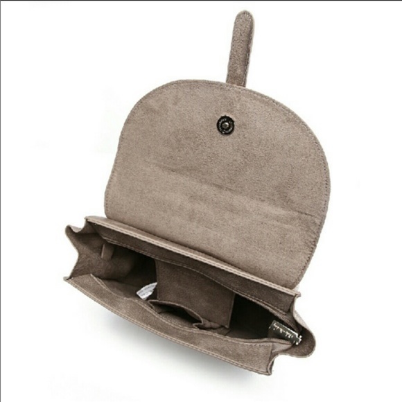 🌸🎉HP🎉🎉LAST ONE!! Crossbody bag🌸 - Picture 2 of 3